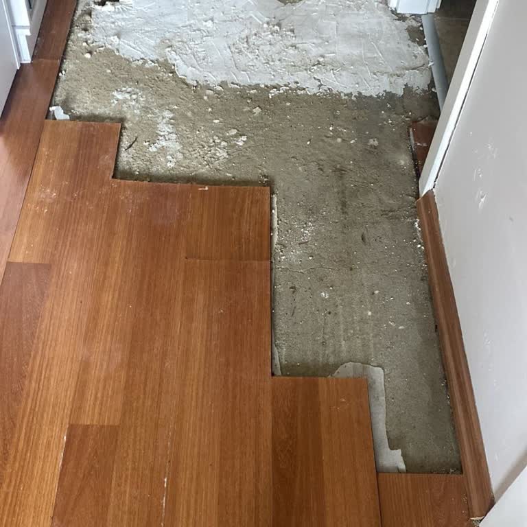 Ev Hasar Onarımında Sürekli Gecikme Ve İletişimsizlik