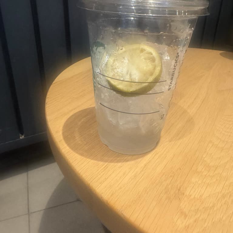 Starbucks'ta Cool Lime İçeceğim Yeterince Hazırlanmadı, Hayal Kırıklığına Uğradım