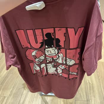 Mavi Tişörtlerin İkinci Yıkamada Çekmesi Hayal Kırıklığı