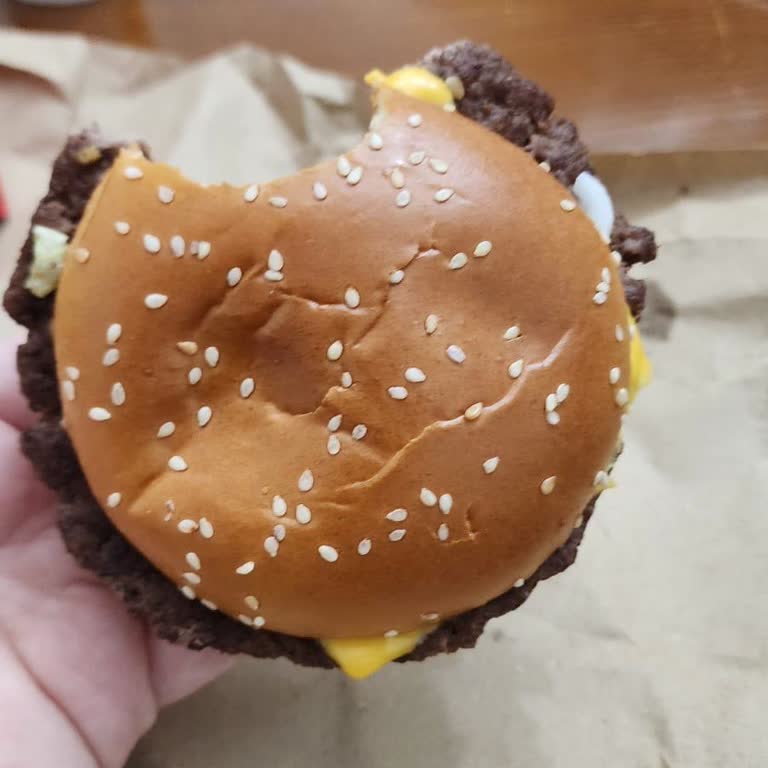 McDonald's Bağcılar Şubesinde Eksik Ve Bayat Ürün Sorunu