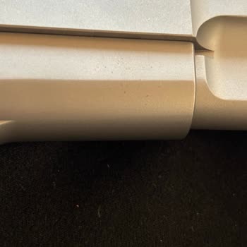 Yeni Alınan Tabancada Beklenmedik Boya Lekeleriyle Hayal Kırıklığı