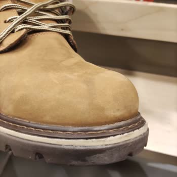 Kısa Sürede Tabanı Açılan Caterpillar Bot İçin İade Veya Değişim Talebi