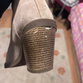 Ayakkabı Topuğu Kırıldı, Firma Yardımcı Olmadı