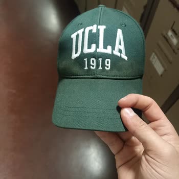 Ucla Şapka 5 Ayda Dayanıklılığını Kaybetti, Lekeler Çıkmıyor