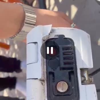 Elektrikli Bisiklet Yolda İkiye Bölündü Can Güvenliğimiz Tehlikede