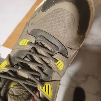 Lacoste Ayakkabıda Kısa Sürede Yırtılma Ve Mağazadan Olumsuz Geri Dönüş