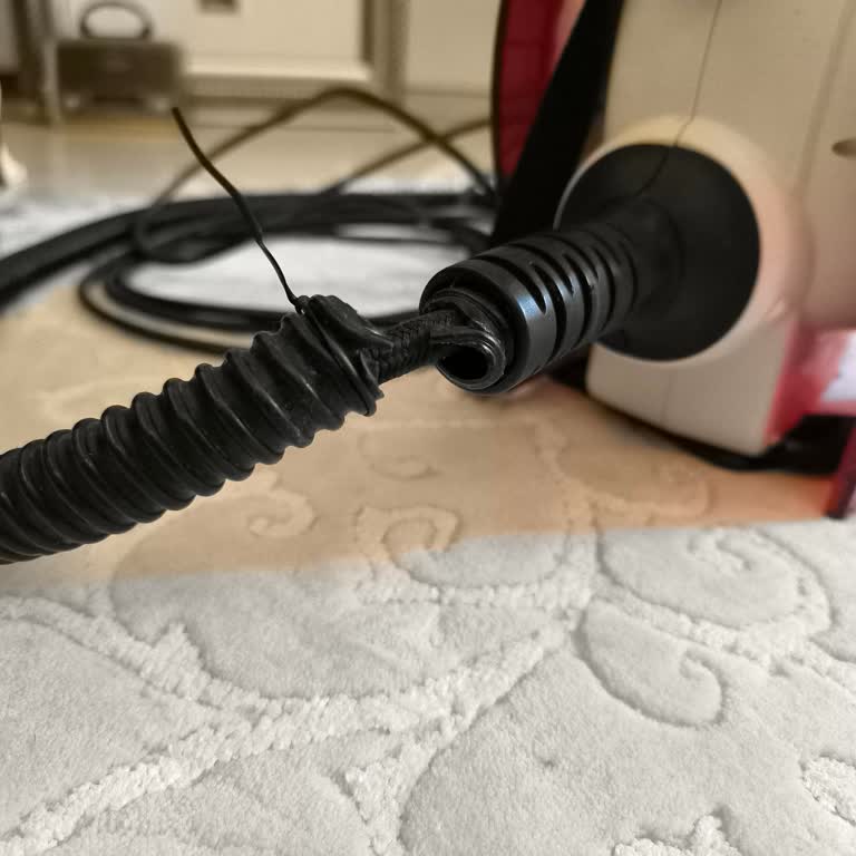 Buhar Makinesi Tabancası Sıcak Su Akıtıyor Yedek Parça Bulunamıyor