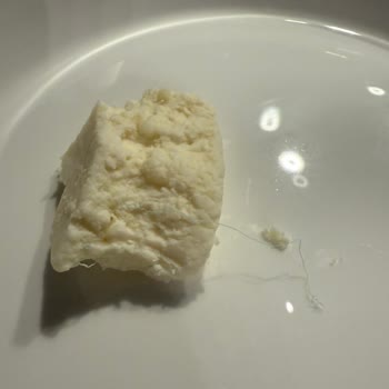 Peynirin İçinden Saç Plastik Ve İplik Çıktı Metro Neden Bu Markayı Satmaya Devam Ediyor