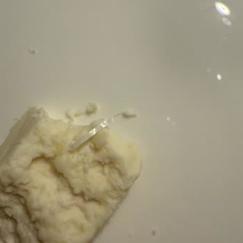 Peynirin İçinden Saç Plastik Ve İplik Çıktı Metro Neden Bu Markayı Satmaya Devam Ediyor