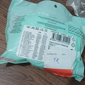 Eksik Gönderilen İç Çamaşırı Ve Etiket Fiyat Farkı Sorunu