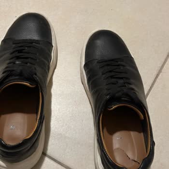 Lufian Ayakkabı 5 Ayda İç Tabanı Patladı