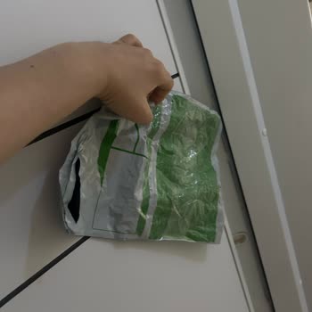 Kolay Gelsin Kargo Poşeti Boş Teslim Edildi, İletişim Ve Teslimatta Sorun Yaşadım