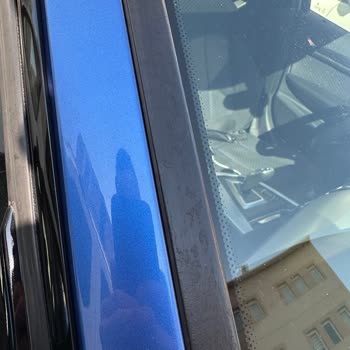 BMW F30 Ön Cam Fitilinin Çürümesi Ve Servis Adaletsizliği