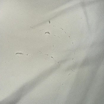 Yüksek Fiyatlı Pantolonun Kalitesizliği Hayal Kırıklığı Yarattı