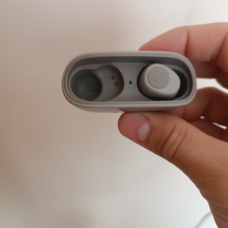 Kayıp Kulaklık Parçası İçin Yardım Talebi Ve Destek Eksikliği