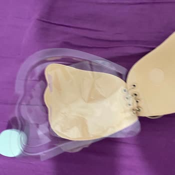 Yapışkanı Tutmayan Göğüs Tutucu Ve İade Sorunu