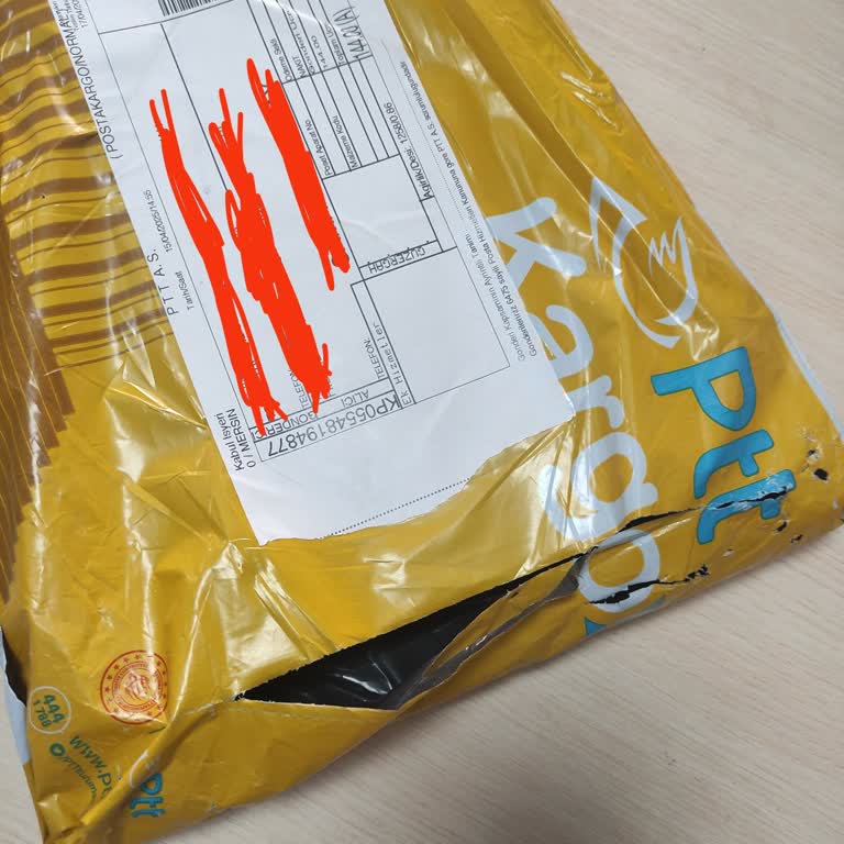 PTT Kargo Açılmış Kargo Ve Postalarla Mağdur Ediliyorum