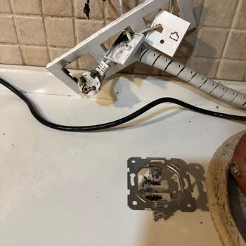 Viko Marka Prizde Güvenlik Sorunu Ve Yangın Tehlikesi