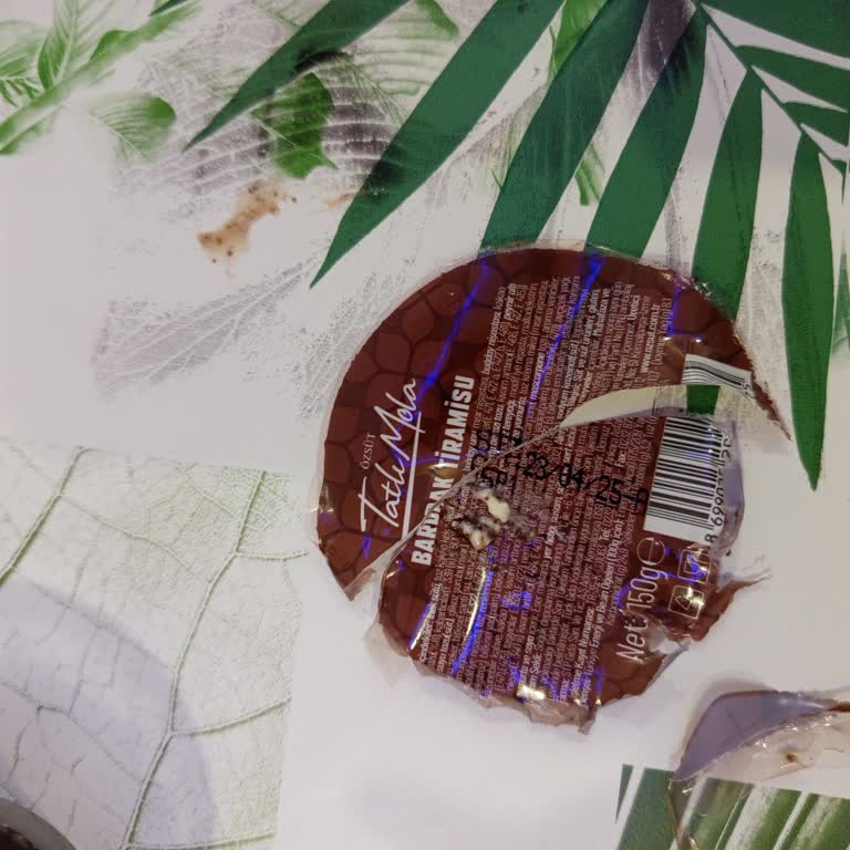 BİM'den Aldığım Tatlı Bozuk Çıktı, İade Edemedim