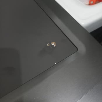 Yeni Alınan Çamaşır Makinesi Teslimatta Zarar Gördü Servis İlgisiz Kaldı