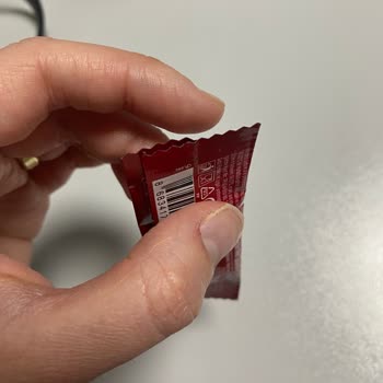 Tadelle Mini Çikolata Paketinden Boş Ambalaj Çıkması