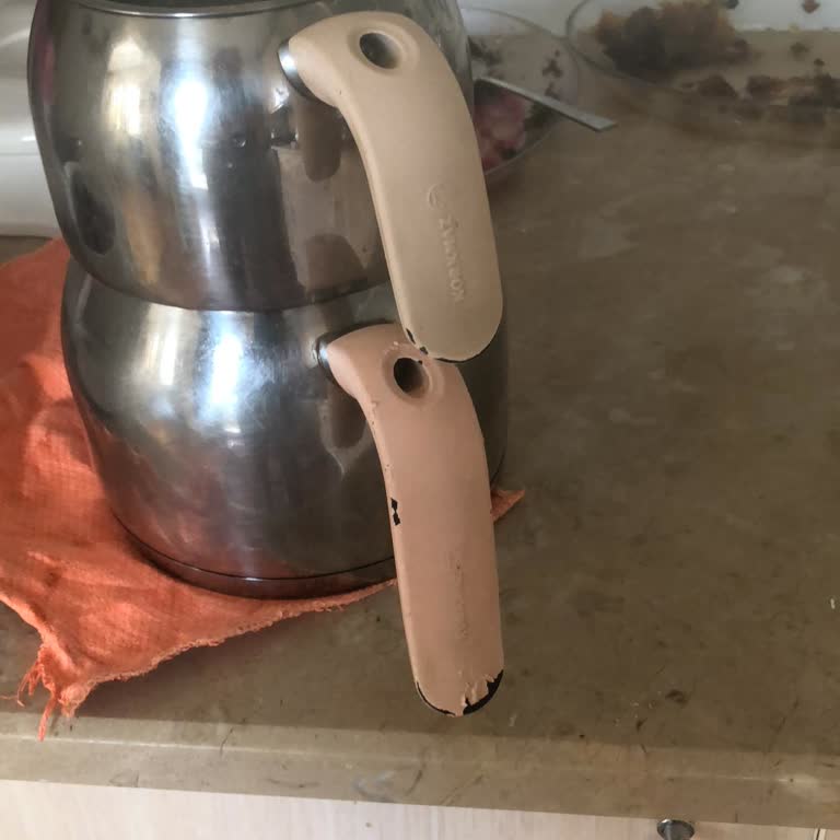 Korkmaz Çaydanlık Sap Kaplaması Sorunu Ve Yüksek Ücret Talebi