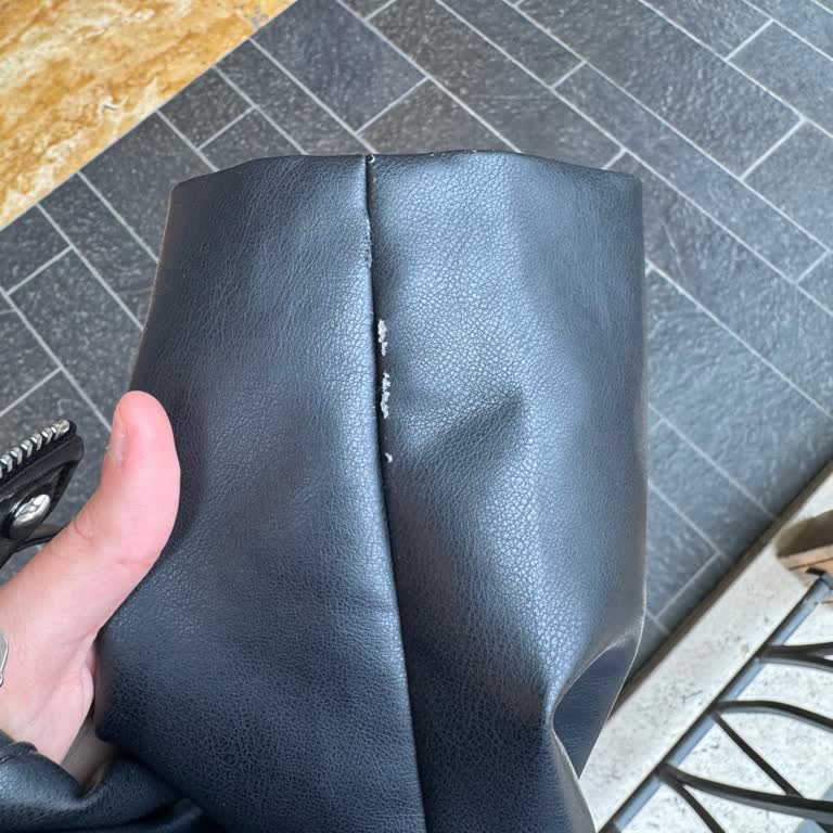 Stradivarius Deri Ceket İadesinde Garanti Süresi Ve Müşteri Temsilcisi Tutarsızlığı