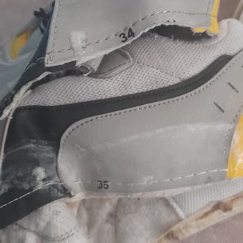 Aldığım Spor Ayakkabının Kalitesizliği Ve Müşteri Hizmetlerinin İlgisizliği