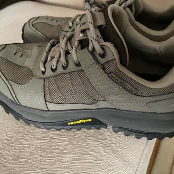 Skechers'ın 'Su Geçirmez' Ayakkabısı Su Aldı, Satıcı Ve Firma Müşteri Şikayetini Görmezden Geldi