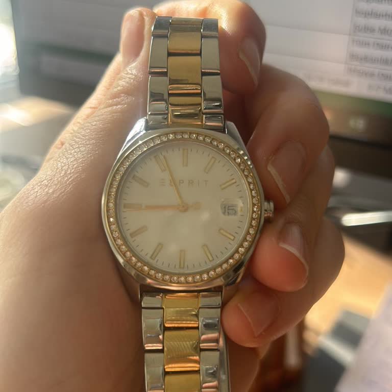 Saatin Takvim Ve Su Geçirmezlik Sorunları Çözülmüyor