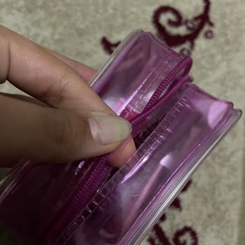 Kiko Milano Makyaj Çantası Kısa Sürede Yırtıldı, Mağduriyetim Giderilmedi