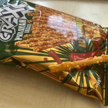 Eti Crax Krakerin İçinden Kıl Çıkması Hayal Kırıklığı Yarattı