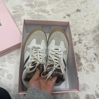 Aldığım Ayakkabılar Ayağımı Parçaladı, Para İadesi İstiyorum