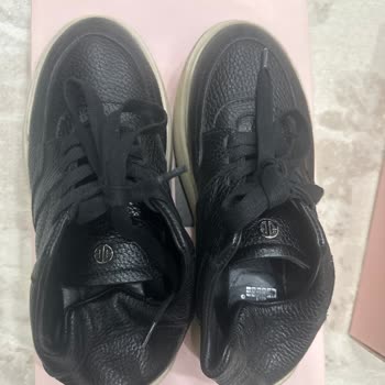 Aldığım Ayakkabılar Ayağımı Parçaladı, Para İadesi İstiyorum