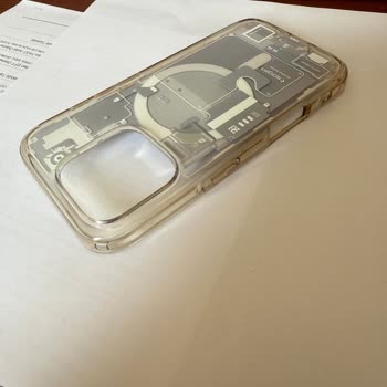 Kısa Sürede Sararan Spigen İphone 16 Pro Kılıfı Hayal Kırıklığı Yaşattı