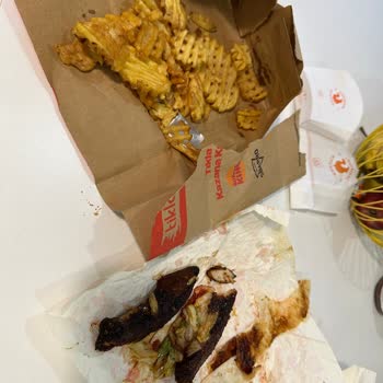 Popeyes Yemek Siparişimde Sürekli Kötü Deneyim Ve Hayal Kırıklığı!