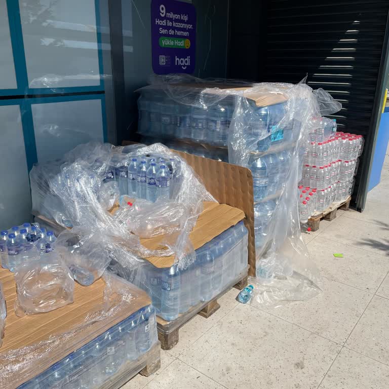 A101 Marketinizde Suların Güneşte Bekletilmesi Sağlığı Tehdit Ediyor!