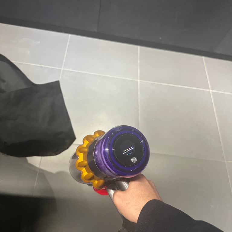 Dyson V15 Cihazımda Yanlış Filtre Takılması Ve Parçaların Bilgim Dışında İmha Edilmesi