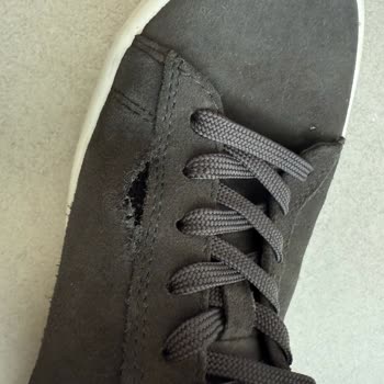 Camper Ayakkabıda Dikiş Açılması Ve Çözüm Bulamama