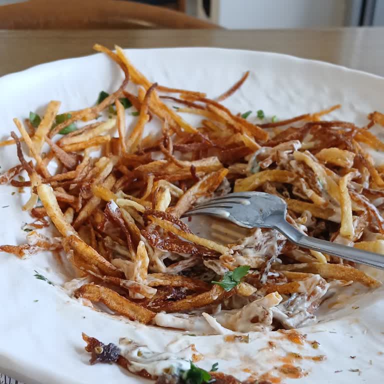 Mersin Büyükşehir Belediyesi Altındaki Kafede Fahiş Fiyat Ve Kalitesiz Ürün Sorunu