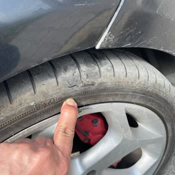 Ümraniye Belediyesi Yol Üzerinde Kapatılmayan Kapak!