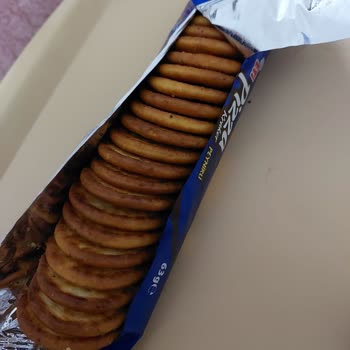 Yanık Çıkan Peynirli Pizza Krakerler Tüketilemeyecek Durumda