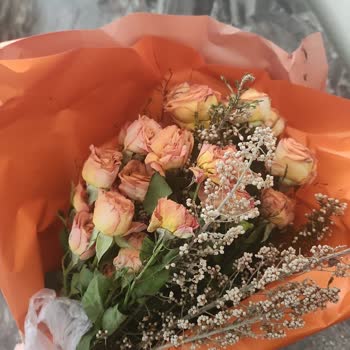 Kurumuş Ve Geç Teslim Edilen Çiçekler Mahcup Etti