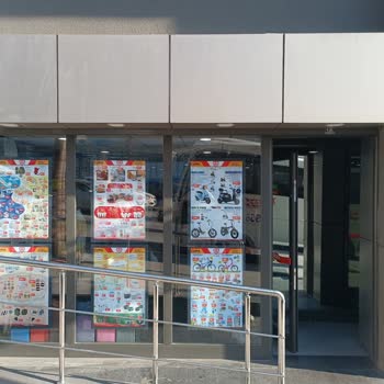 BİM Şubesinde Eksik Para Üstü Ve Personel Davranışı Şikayeti