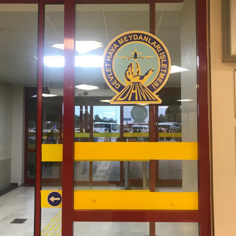 Anadolu Jet'in Rötar Ve Uçuş Sonrası Yetersiz Yolcu Destek Hizmeti