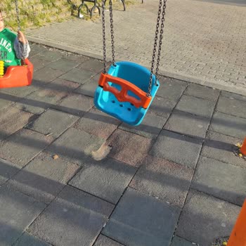 Parklardaki Salıncakların Güvenliği Hakkında Şikayet
