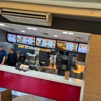 Elektrikli Scooter İle Şubeye Alınmama Ve Kaba Davranış