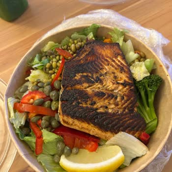 Yanmış Yemek Ve İlgisiz Müşteri Hizmeti Hayal Kırıklığı Yarattı