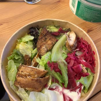 Yanmış Yemek Ve İlgisiz Müşteri Hizmeti Hayal Kırıklığı Yarattı