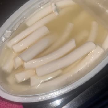 Tarihi Geçmemiş Peynirde Küf Ve Sürekli Zam Sorunu